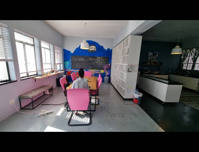 210M² FULL FLOOR TO LET IN WOODSTOCK